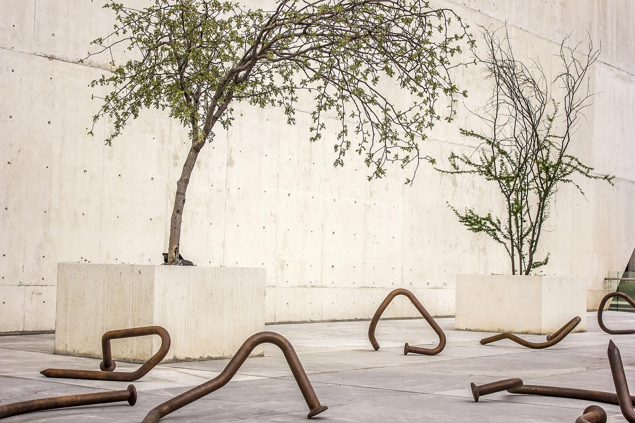 service professionnel d'installation de papiers peints pour transformer et embellir vos espaces avec style et précision.