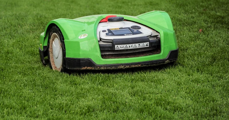 Le robot tondeuse Kress sans fil : atouts et limites du concept